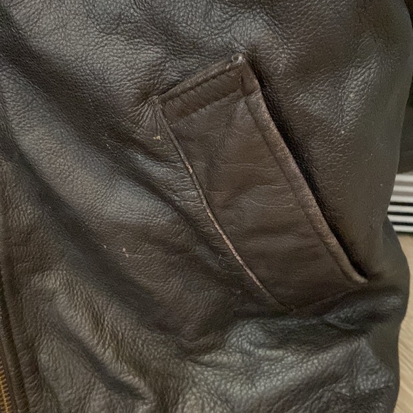 WILSONS Vintage Brown Leather Coat with Faux Fur Collar, Size XL. - Picture 10 of 17